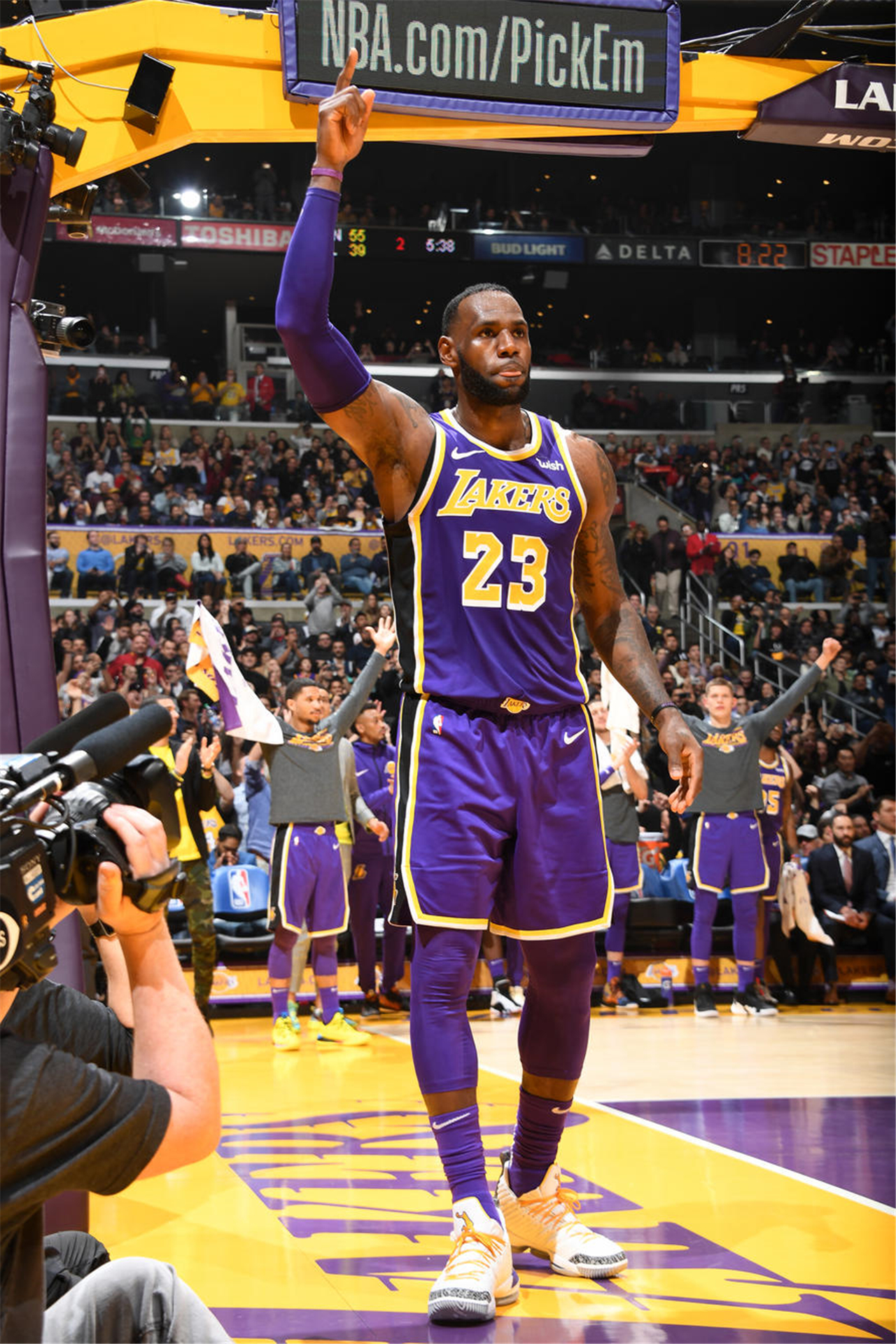 维斯紧锁的 维斯紧锁的